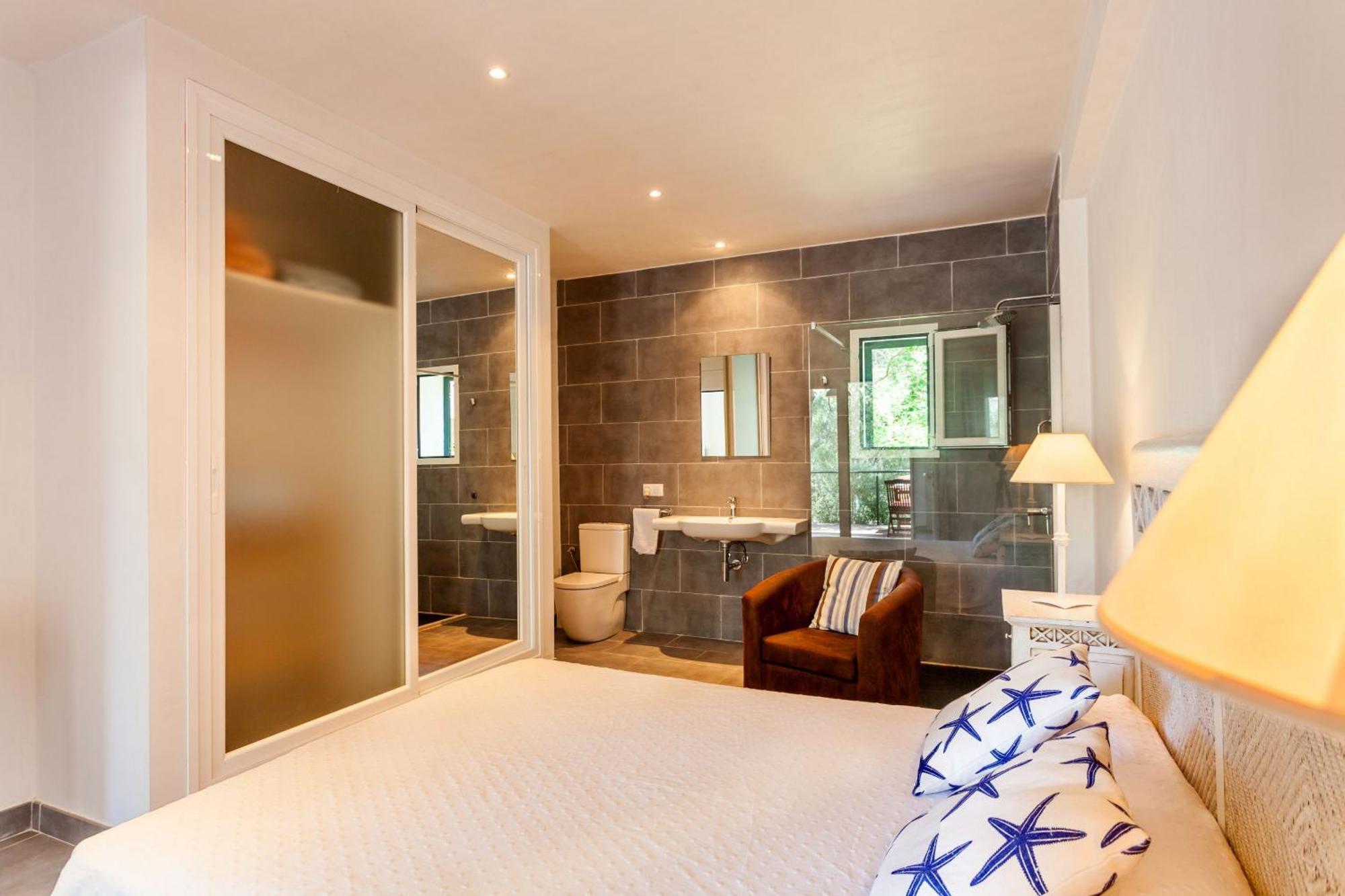 Harbour View 2 Apartment Cala Figuera  Bagian luar foto